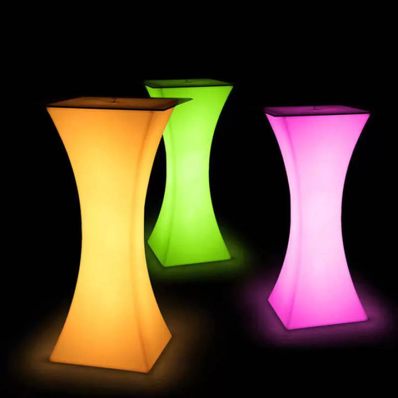 2022 New 16 Color Change Led Light up Table and Chair Cube Party Furniture Rechargeable &led Furniture
