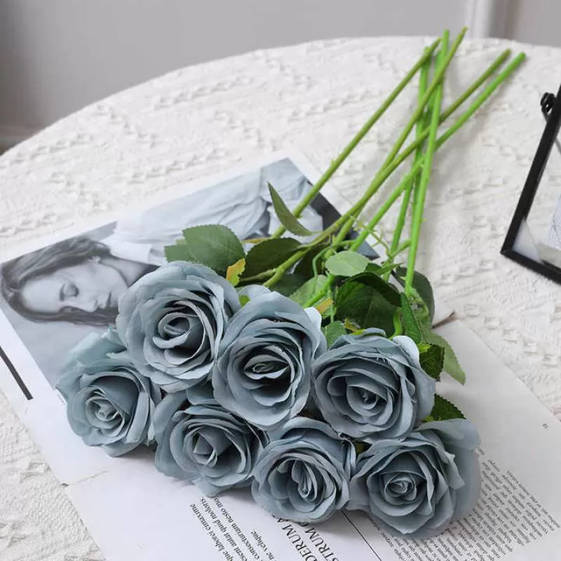 Hot Selling Simulation Flowers Crushed Ice Blue Fake Rose Bouquet Arrangement Wedding Photography Flowers for Decoration