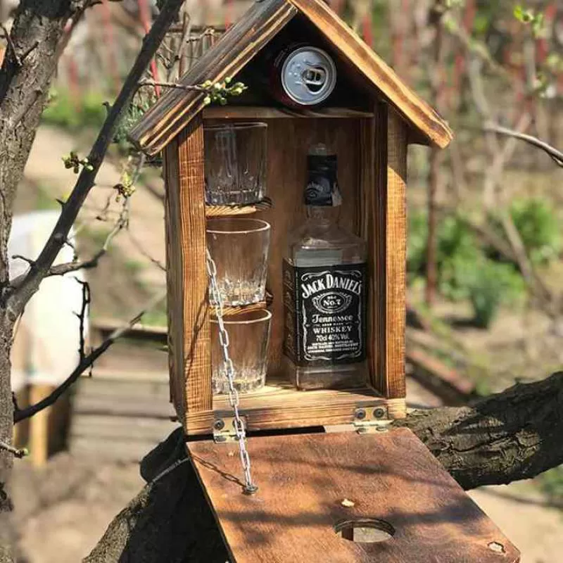 JUNJI Personalized Whiskey Wood Portable Nesting Box Bird House Minibar Storage Whiskey Gift House Shape Box