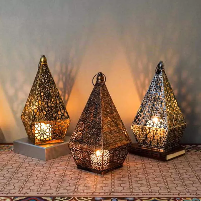 Vintage Lantern Candle Holder Hollow Tapered Home Decor Craft Ornament Wind Lantern Moroccan Lantern