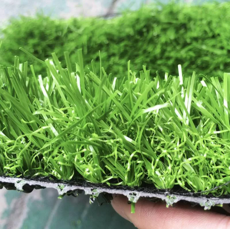 The Factory Directly Sends Realistic Artificial Grass for Outdoor Gatherings Creating a Realistic and Natural Simulated Lawn