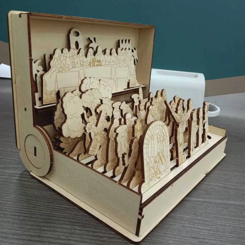 Factory Stock Wooden Christ Jesus Crafts DIY Holy Week Books