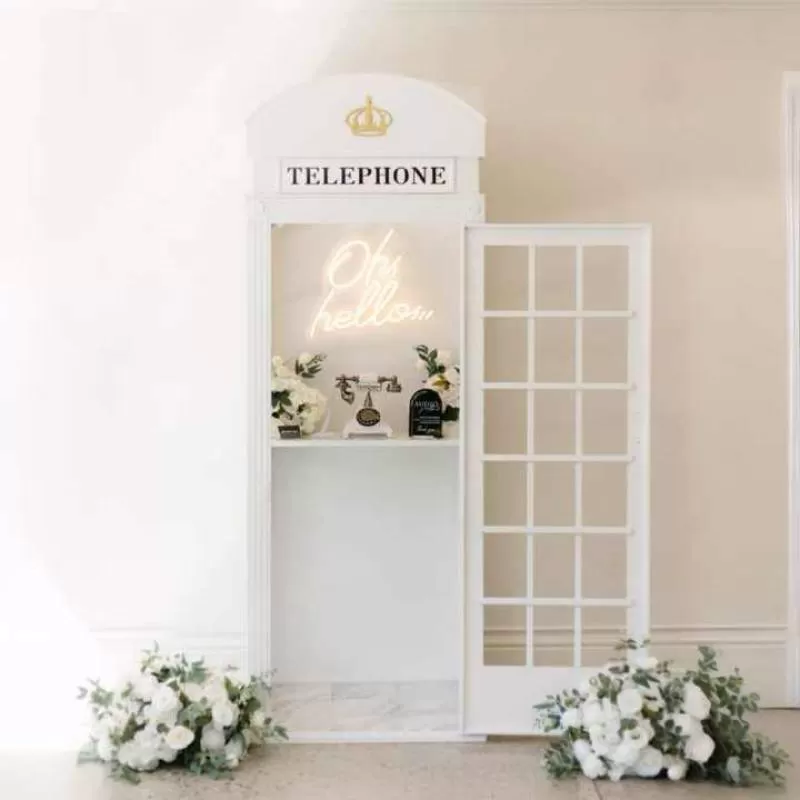 Wedding Decoration Customized Iron Metal Material Floral Telephone Booth for Outdoor Decoration