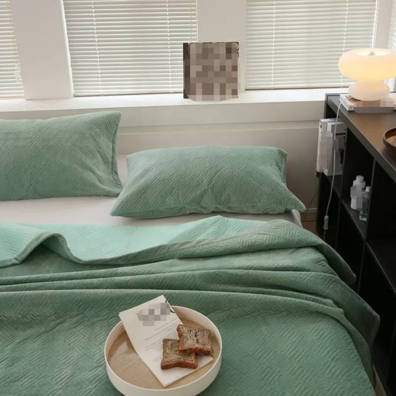 Soft Comfortable Home Textile Luxury Quality Quilt Bed Sheet Quilts Bedding Bedspreads 100% Cotton Winter Bedding Set