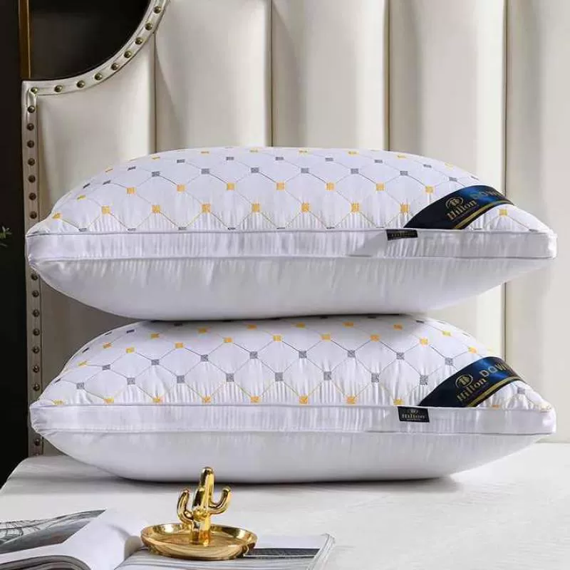 Polyester Microfiber Fabric Pillow Jumbo Soft Doubletree by Hilton Hotels Set