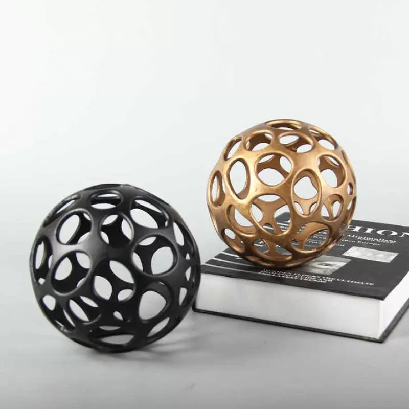 Modern Hotel Villa Home Decor and Iron Round Ball Hollow Out Office Study Home Decor for Living Room Hallway