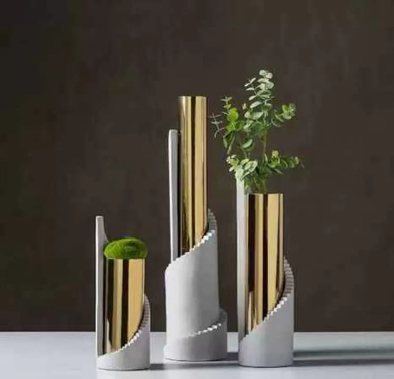 Modern Indoor Nordic Simple Dried Flowers Vase Living Room Desktop Decoration Metal Vase for Home