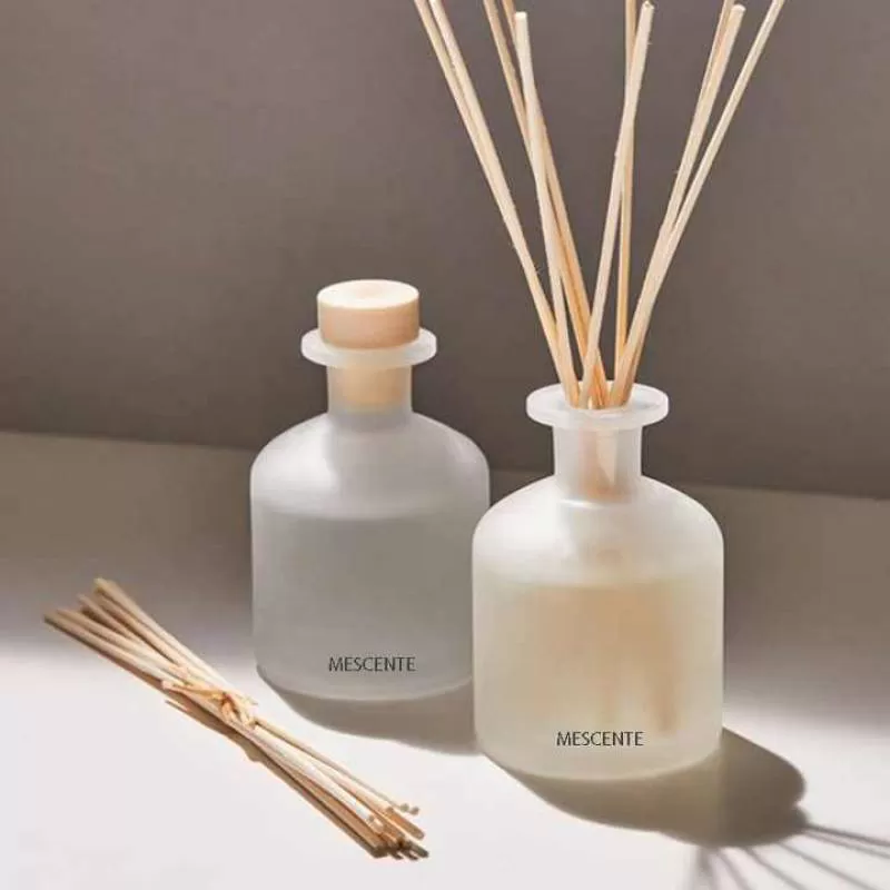Mescente Wholesale 200ml Customised Geo Frost Glass Aromas Reed Oil Diffuser