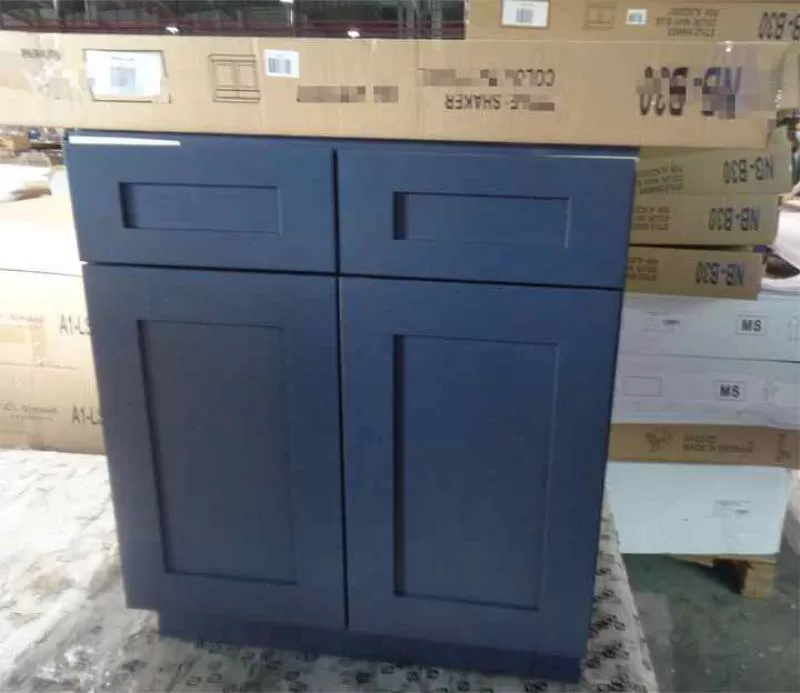 Factory Wholesale Shaker White Shaker Grey Solid Wood Kitchen Cabinets Modern Kitchen Furniture American Kitchen Cabinet Set