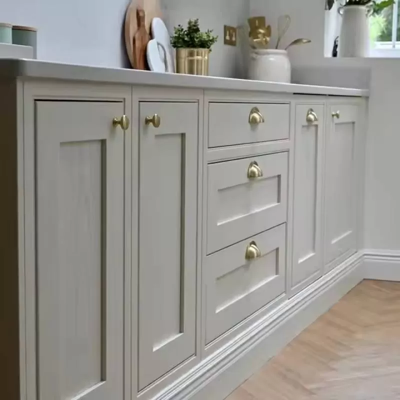 Wholesale Modern Luxury White Shaker Kitchen Cabinets Modular Sets Ready to Assemble with Stainless Carcase