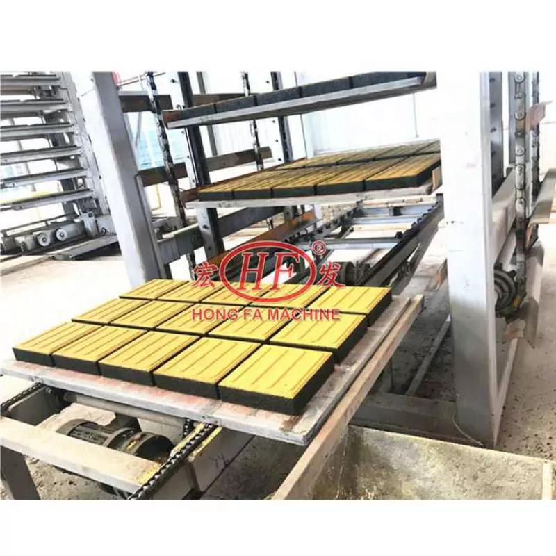 QT12-15F Negocio Rentable Poca Inversion Cement Brick Making Machine Mobile Block Making Machine