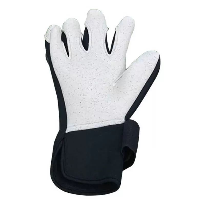 Wholesale Adult  Soccer Goalkeeper Gloves Finger Protection All Size Soccer Training Leather Goalkeeper Gloves from Pakistan