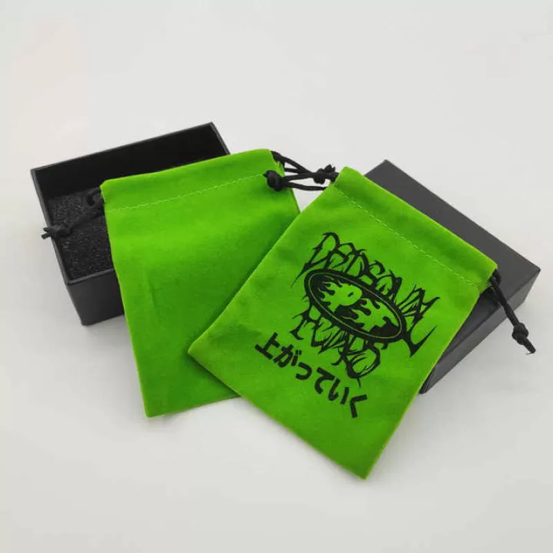 Customized Logo Recyclable Velvet Jewelry Pouches for Necklaces and Crafts for Candles and Promotions