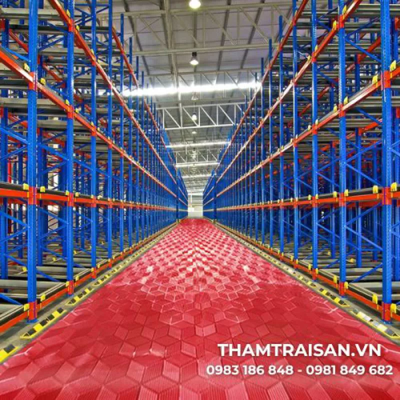 Thảm nhựa kim cương (1,2m x 15m)