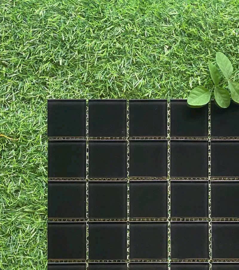 Gạch mosaic thủy tinh màu đen 4809